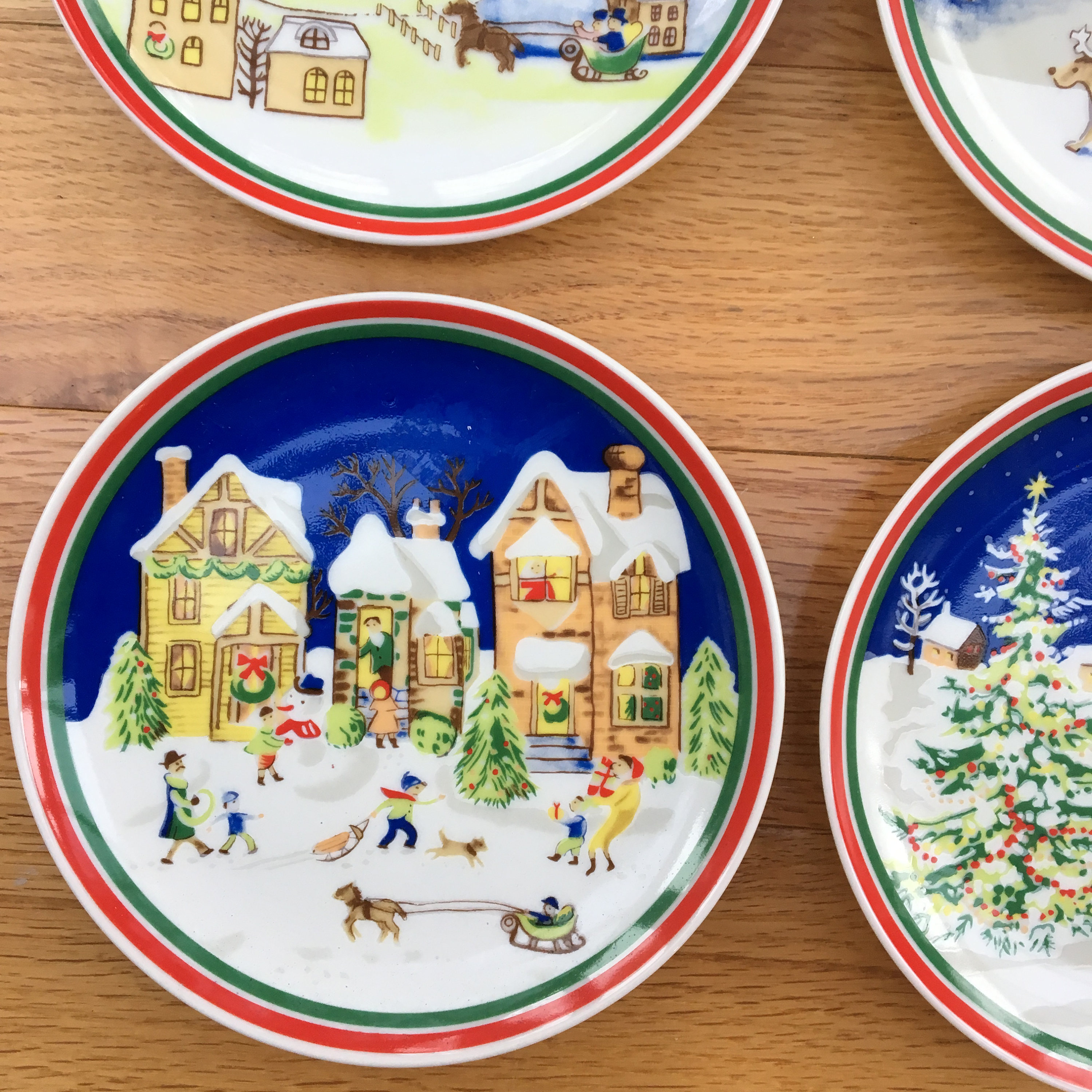 Vintage Christmas Plates, Set of Four, Vintage Handpainted Christmas