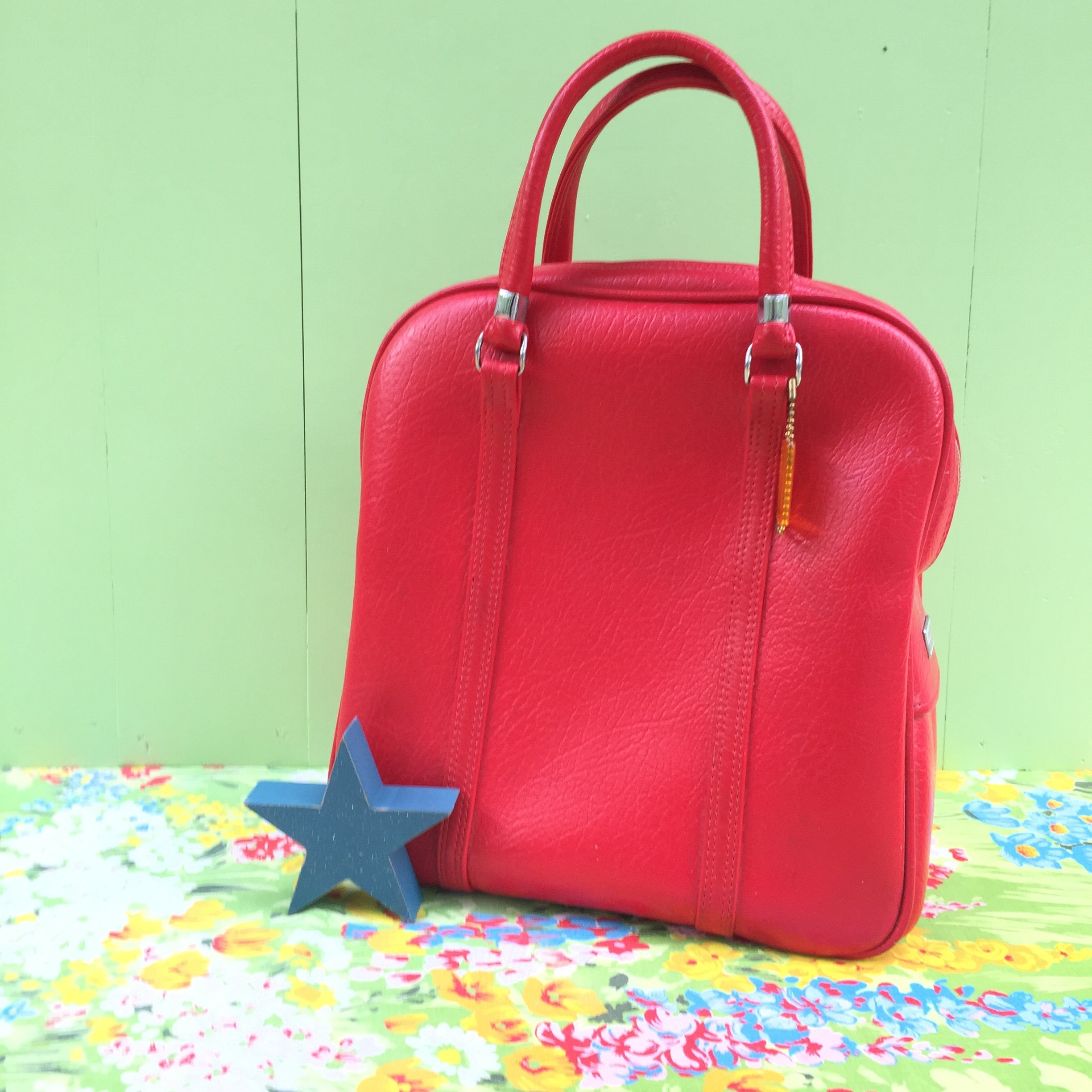 Amelia earhart cheap travel bag