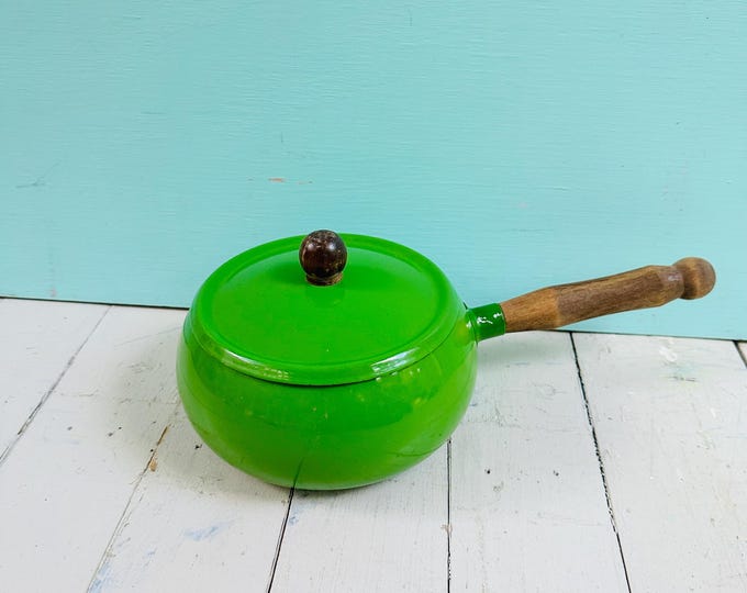 Vintage Lime Green Enamel Saucepan With Lid Mid Century Modern Cookware Scandinavian Style Wood Handle Pot