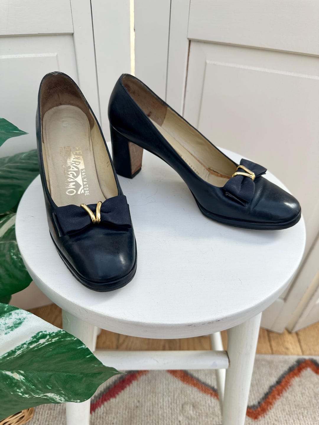 FERRAGAMO黒 リボン付きハイヒール Ferragamo ブラック ハイヒール リボン付き