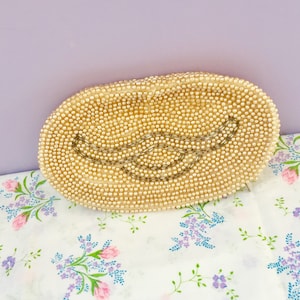 Vintage 1950s La Regale White Beaded Clutch Purse, Vintage Bride&#39;s Clutch, 1950s Clutch, Vintage Beaded Handbag, Vintage Bridal Purse