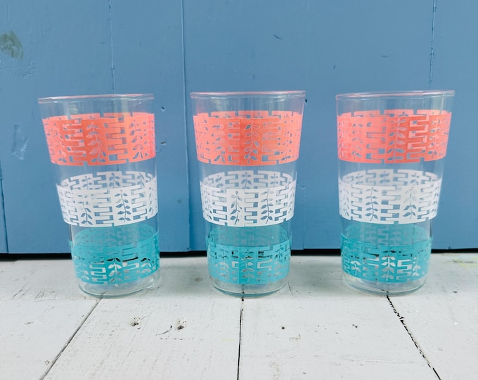 Vintage Anchor Hocking Juice Glasses, Set of Three, Peekaboo Leaf Pattern, Mid Century Glassware, 1950s Barware, Pastel Drinking Glasses