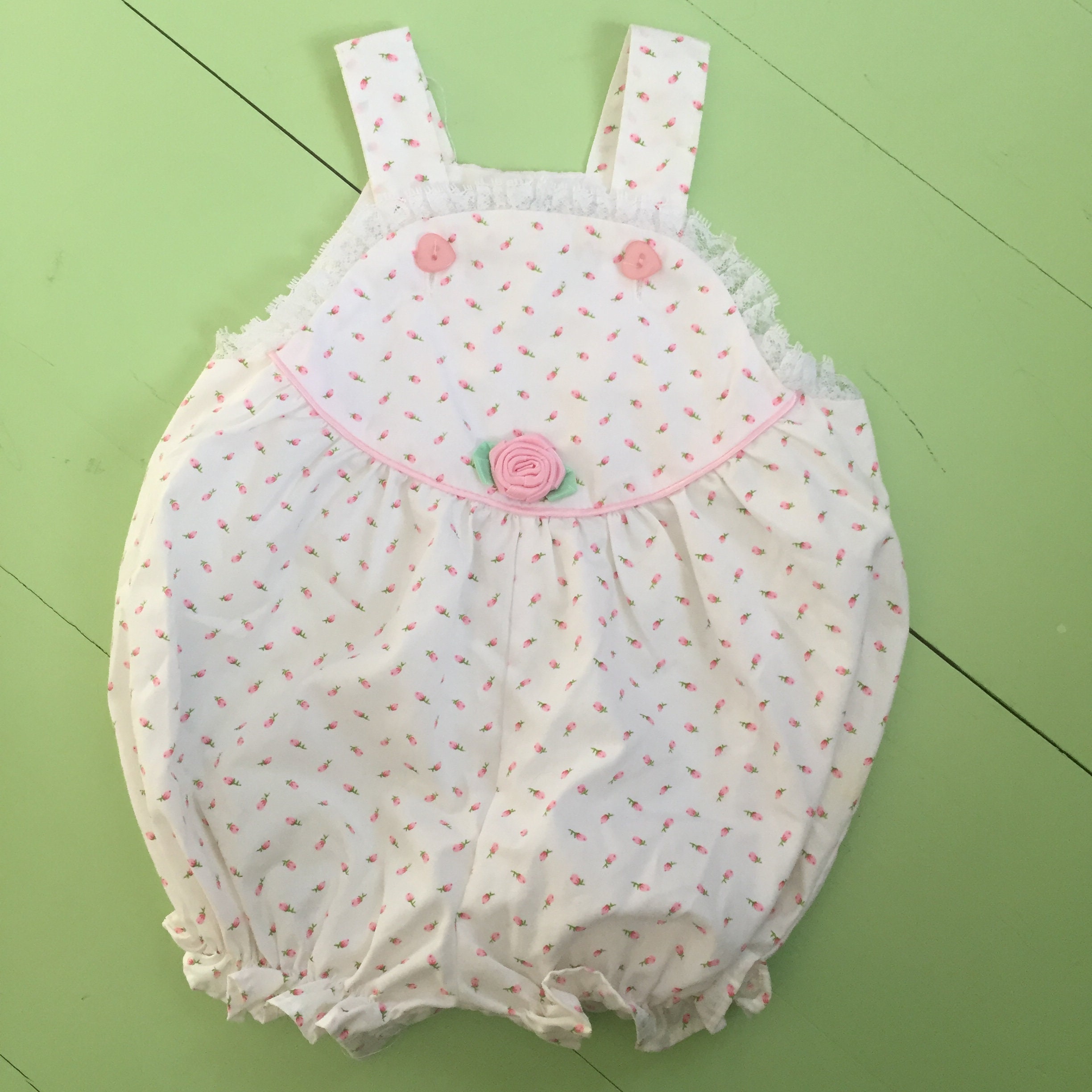 Vintage Baby Girl Romper, Size 3 to 6 months, Vintage Baby Romper, Vintage Pink Floral Baby Sunsuit