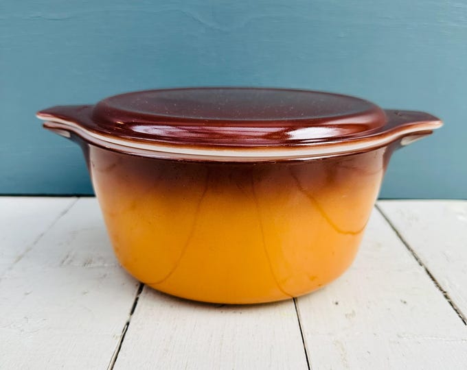 Vintage Pyrex Harvest Gold Casserole Dish with Lid 474-B, 1 1/2 Quart