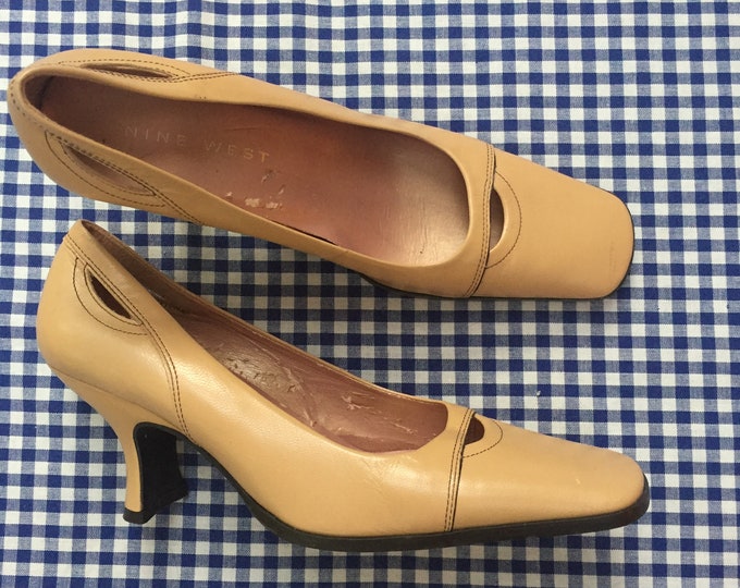 Vintage Nine West Heels, Women's Size 6.5, Vintage Tan Heels, Vintage Pumps