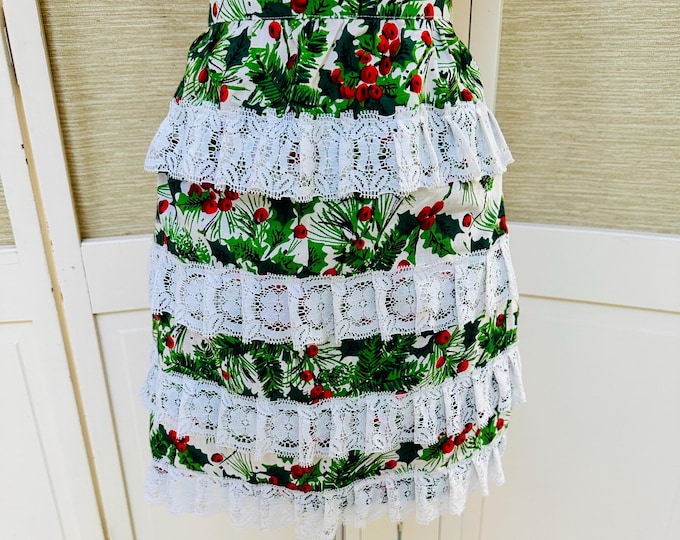 Vintage MCM Christmas Apron Half Apron Lace Ruffled Holly Pattern Reversible Retro Xmas Apron Vintage Christmas Kitchen Decor Gift for Baker
