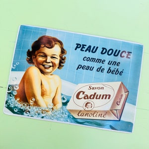 Cartolina di latta pubblicitaria di sapone vintage, Savon Cadum Lanoline, latta per cartoline francesi vintage, decorazione da parete per bambini vintage, bambino francese vintage