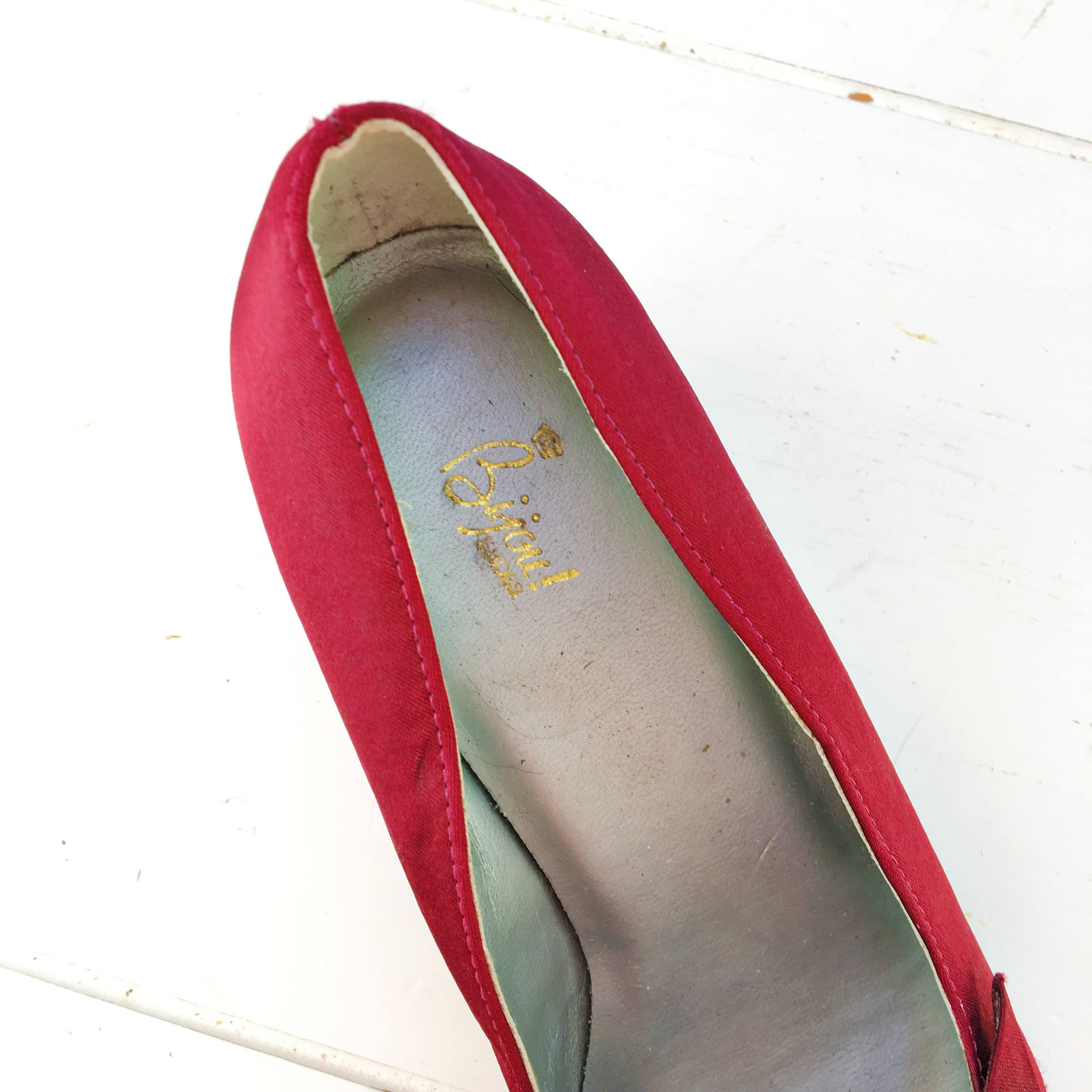 Vintage Maroon Satin Pumps with Bows, Women's Size 6 M, Vintage Bijou ...