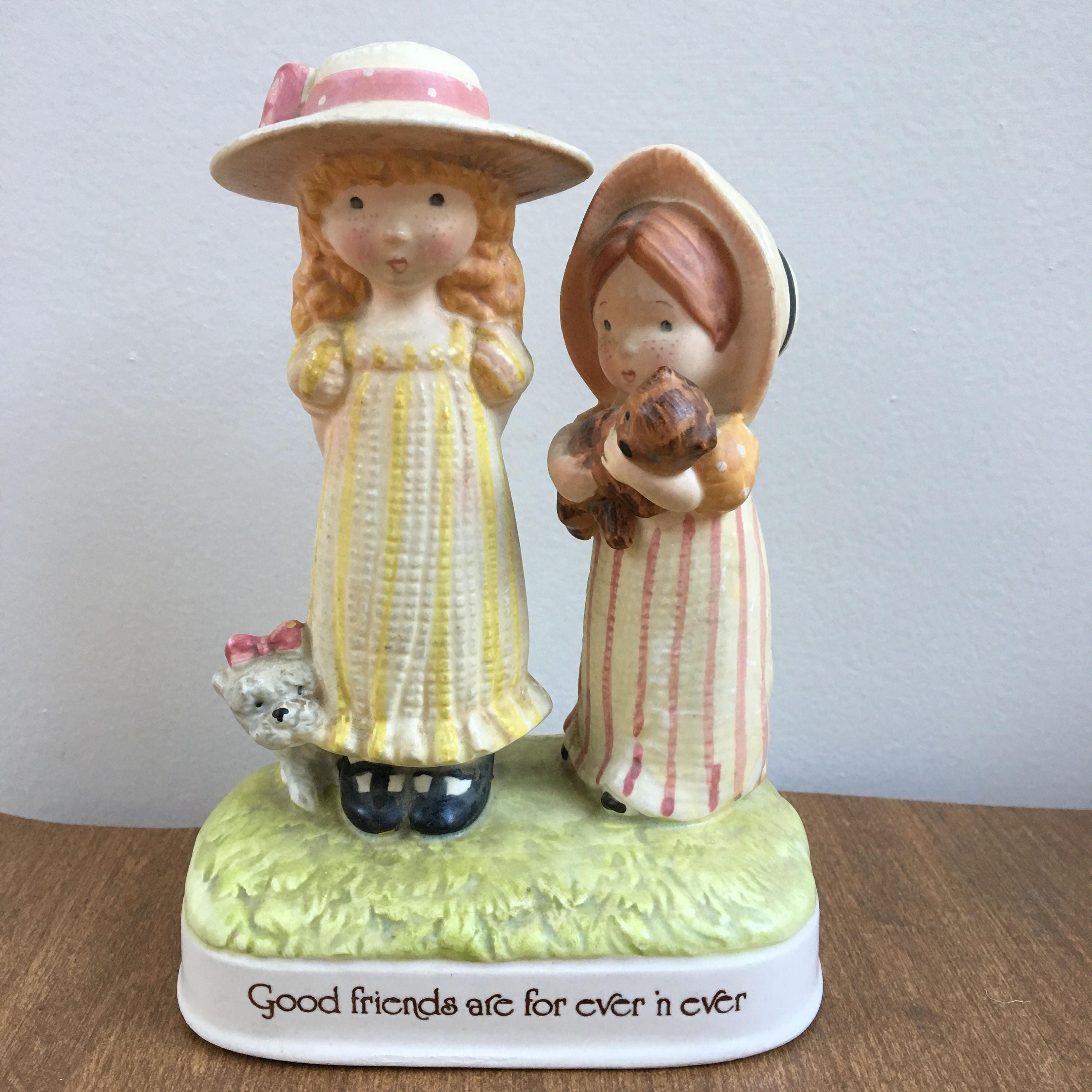 Vintage 1970s Holly Hobbie Figurine, Holly Hobbie Friendship Figurine