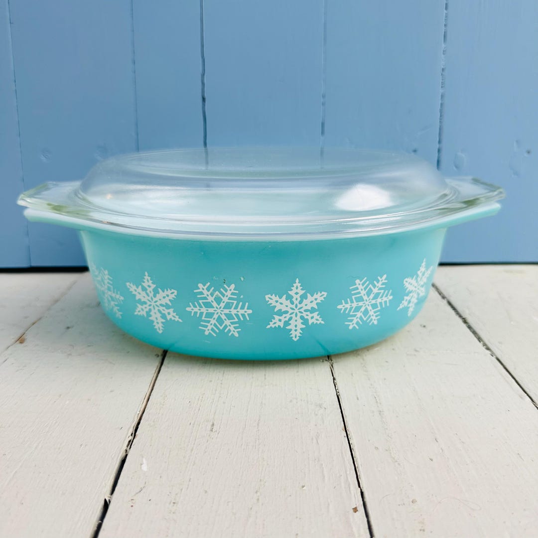 Pyrex Snowflake Pattern Casserole Vintage Pyrex Turquoise Snowflake Casserole Dish 043 With Lid 1.5 Qt ...