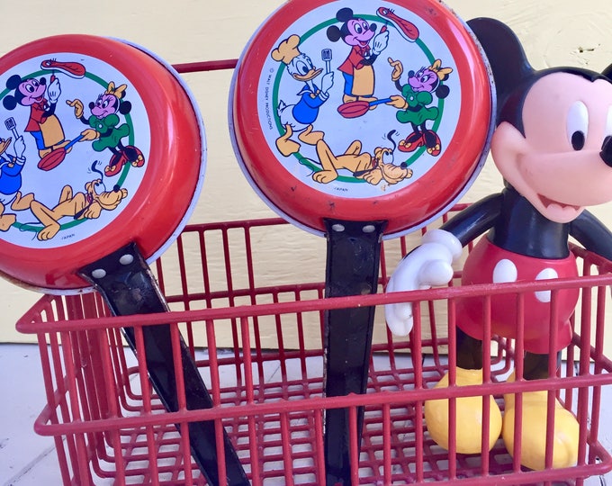 Vintage Disney Toy Dishes, Vintage Disney Tin Toy Pans, Disney Toy Pans, Vintage Disney Collectible, Vintage Toy Tin Dishes