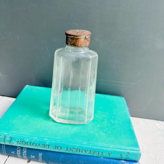 Vintage 1920s Houbigant Face Powder Shaker Bottle | Art Deco Vanity Talc Bottle | Antique French Perfume Vanity Decor