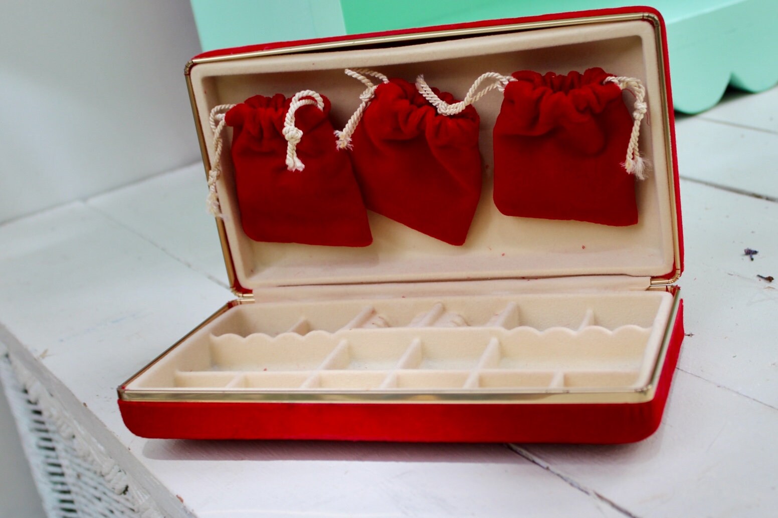 Vintage Velvet Jewelry Case, Vintage Velvet Jewelry Box, Mid Century