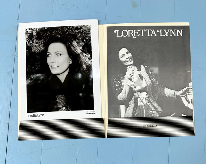 Vintage 1970s MCA Record Label Promo Press Kit Folder Loretta Lynn 8X10 Glossy Photo Vintage Country Music Memorabilia Music Collector Gift