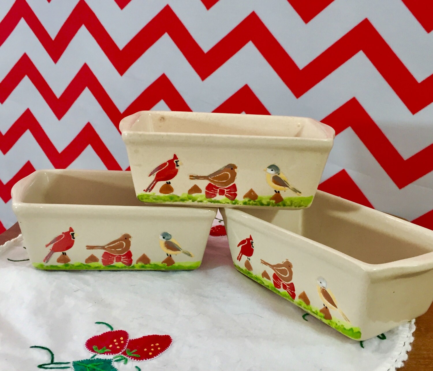Vintage MiniLoaf Pans with HandPainted Birds, Set of Three Loaf Pans, Vintage Kitchenware