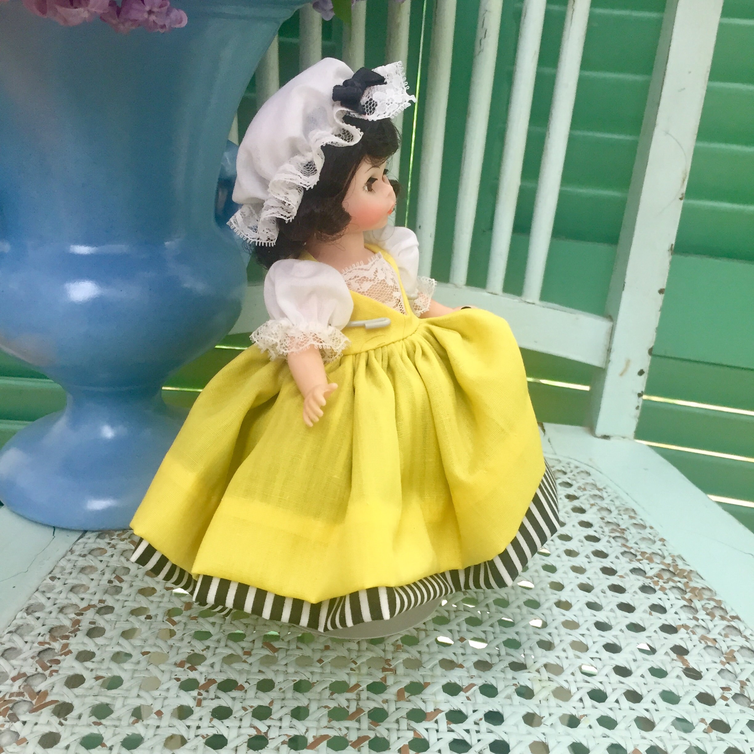 Vintage Madame Alexander France Doll, Vintage International Doll