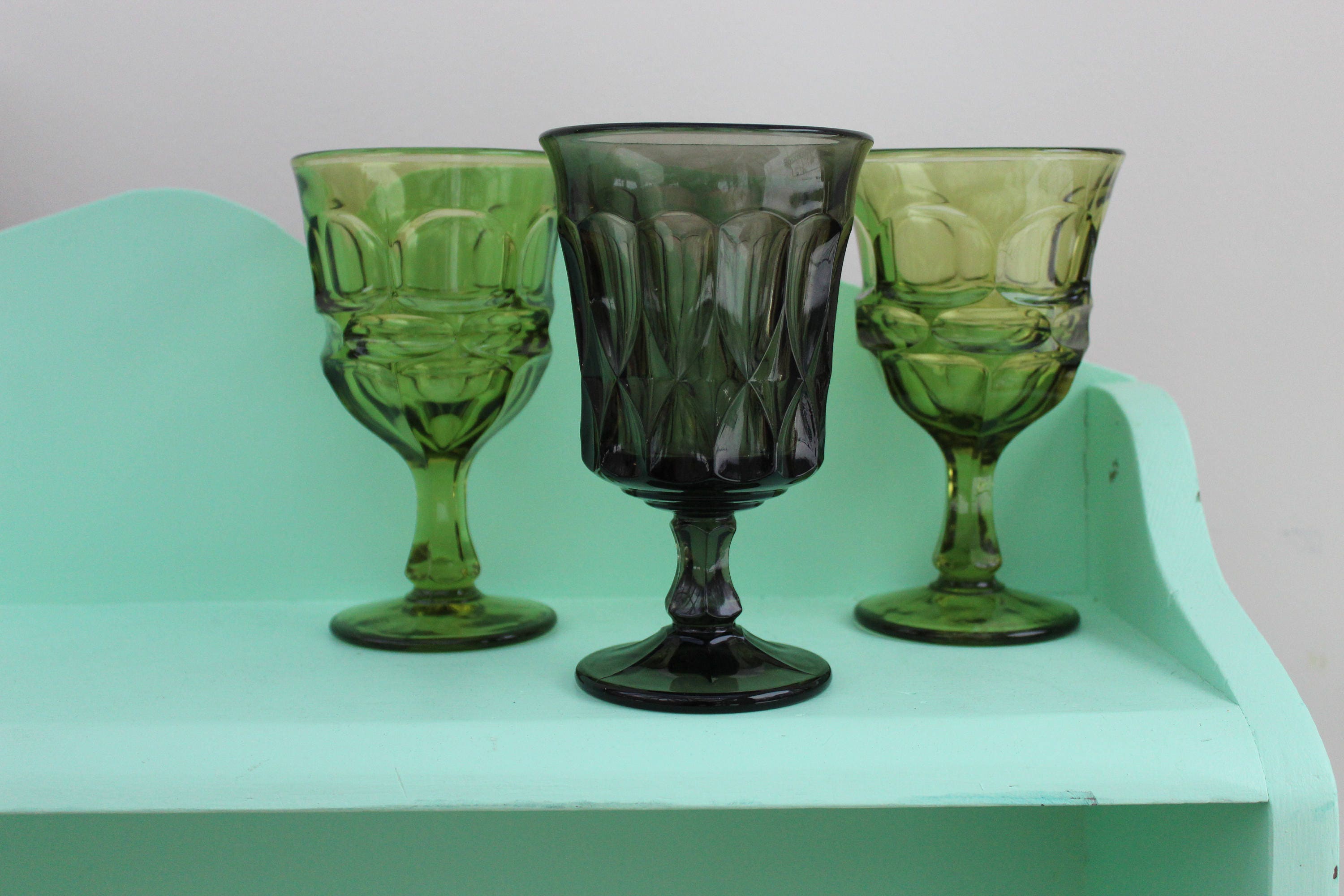 vintage style drinking glasses
