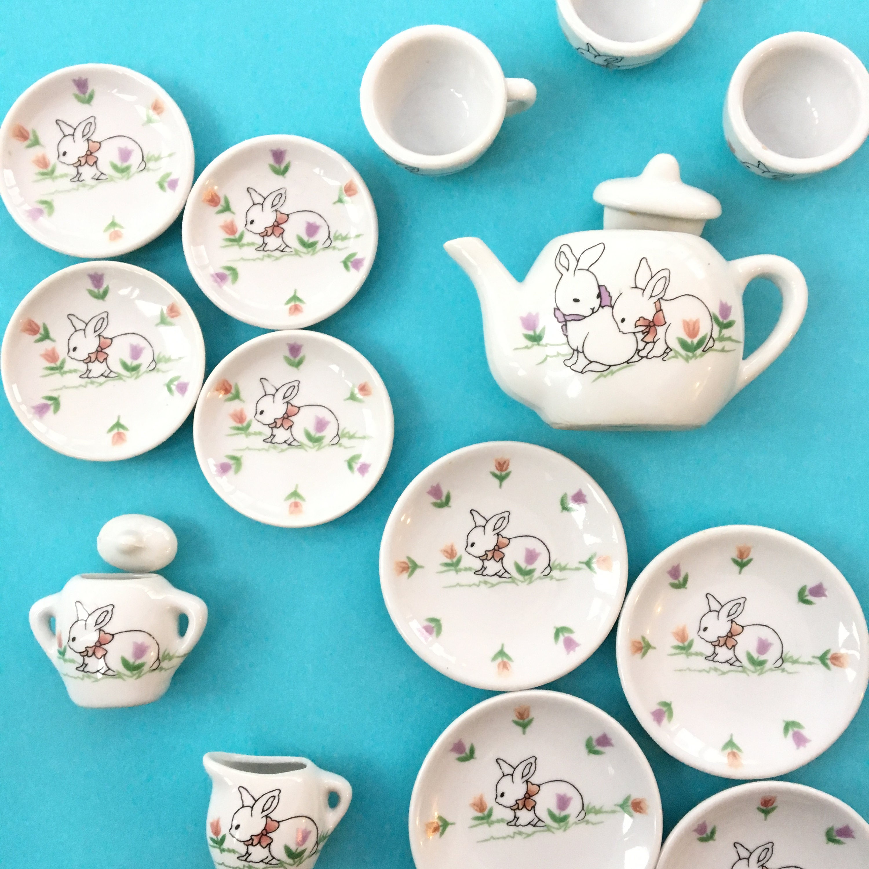 Vintage Little Girl Tea Set, Vintage Bunny Rabbit Tea Set, Little Girl