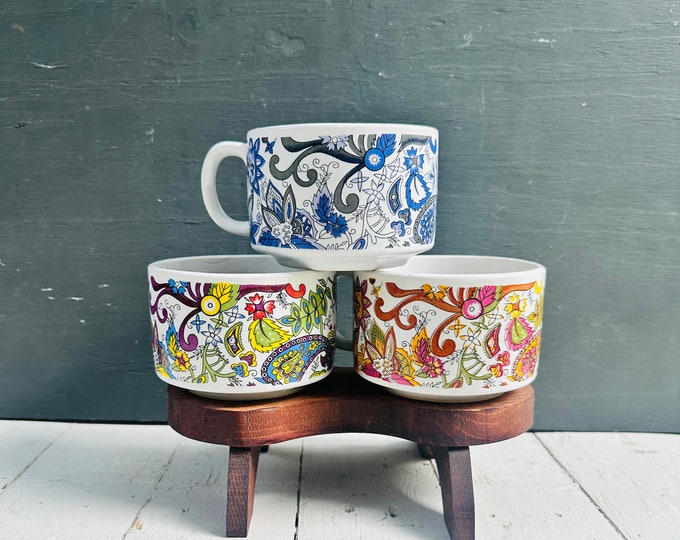 Vintage Paisley Mug Trio, Set of Three, Vintage Coffee Mugs, 1970s Floral Coffee Mugs, Retro Coffee Mug Set, 1970s Kitchen Accessories