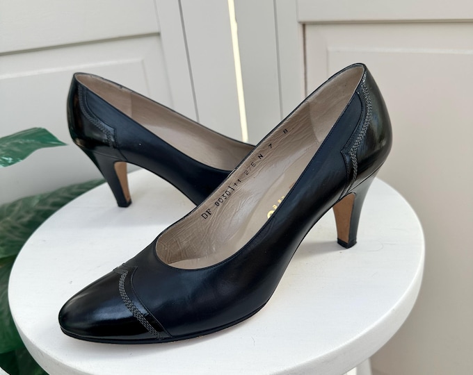 Vintage 60s Salvatore Ferragamo Black Pumps Women's Size 7N 1960s Black Heels Vintage Italian Pumps Classic Black Heels Two-Tone