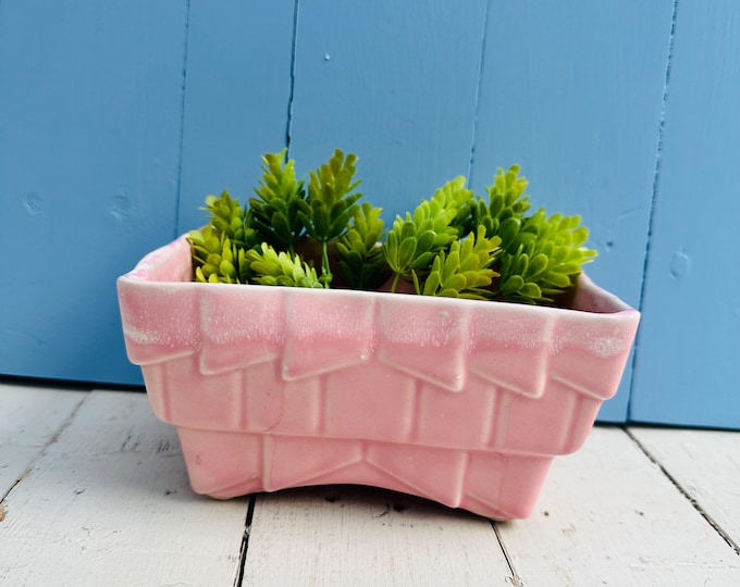 Vintage pink usa pottery planter mid century ceramic planter mccoy style geometric pot retro home decor