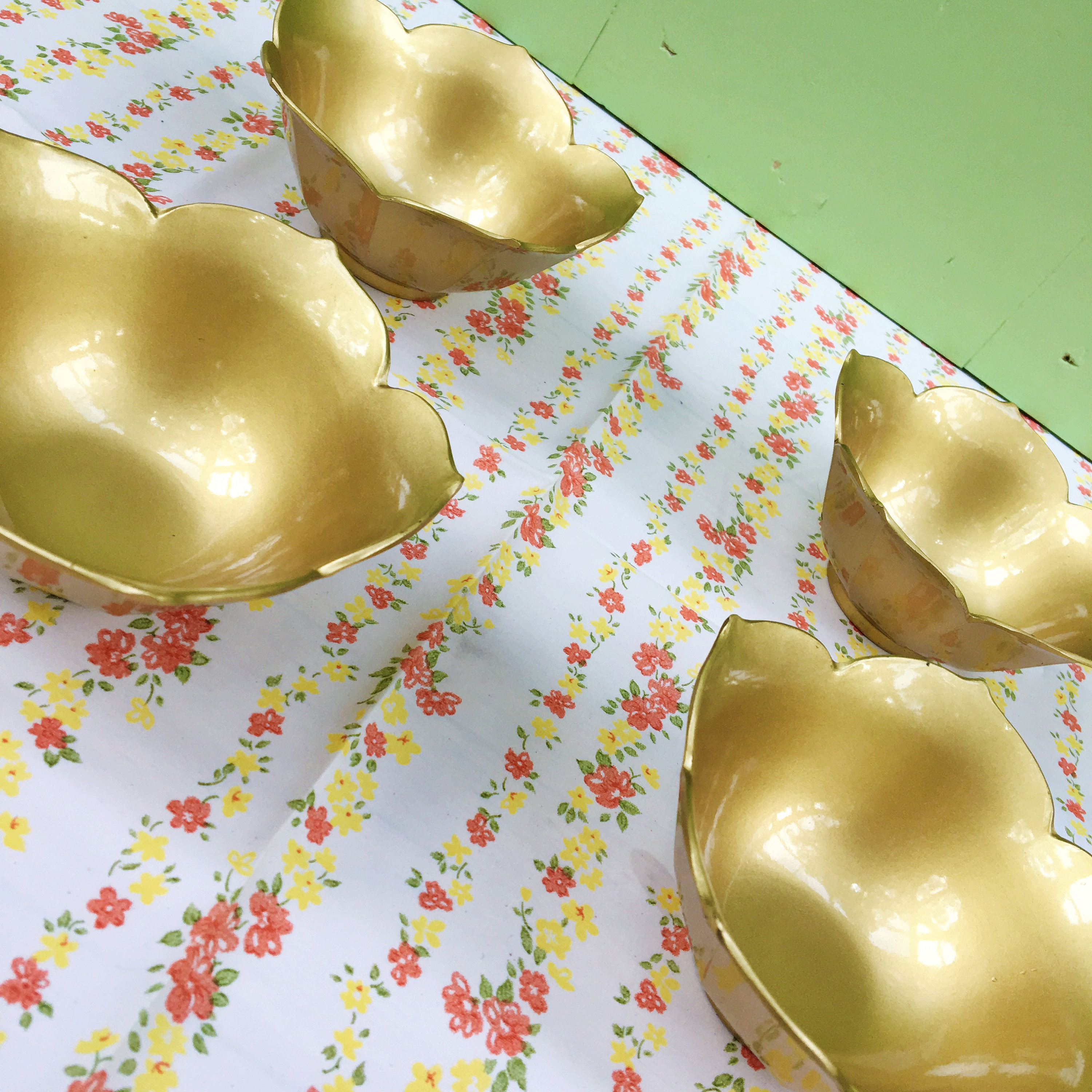 Vintage Gold Plastic Decorative Bowls Set Of Four Gold Flower