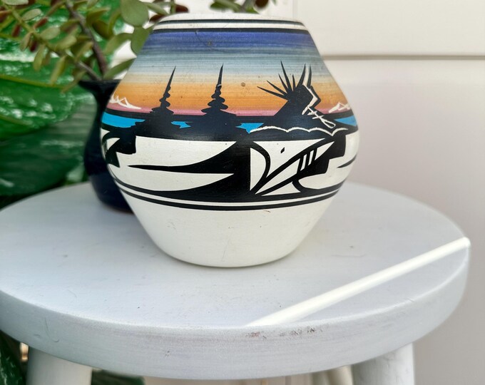 Vintage Native American Pottery Vase Signed Hand Painted Earth Tones