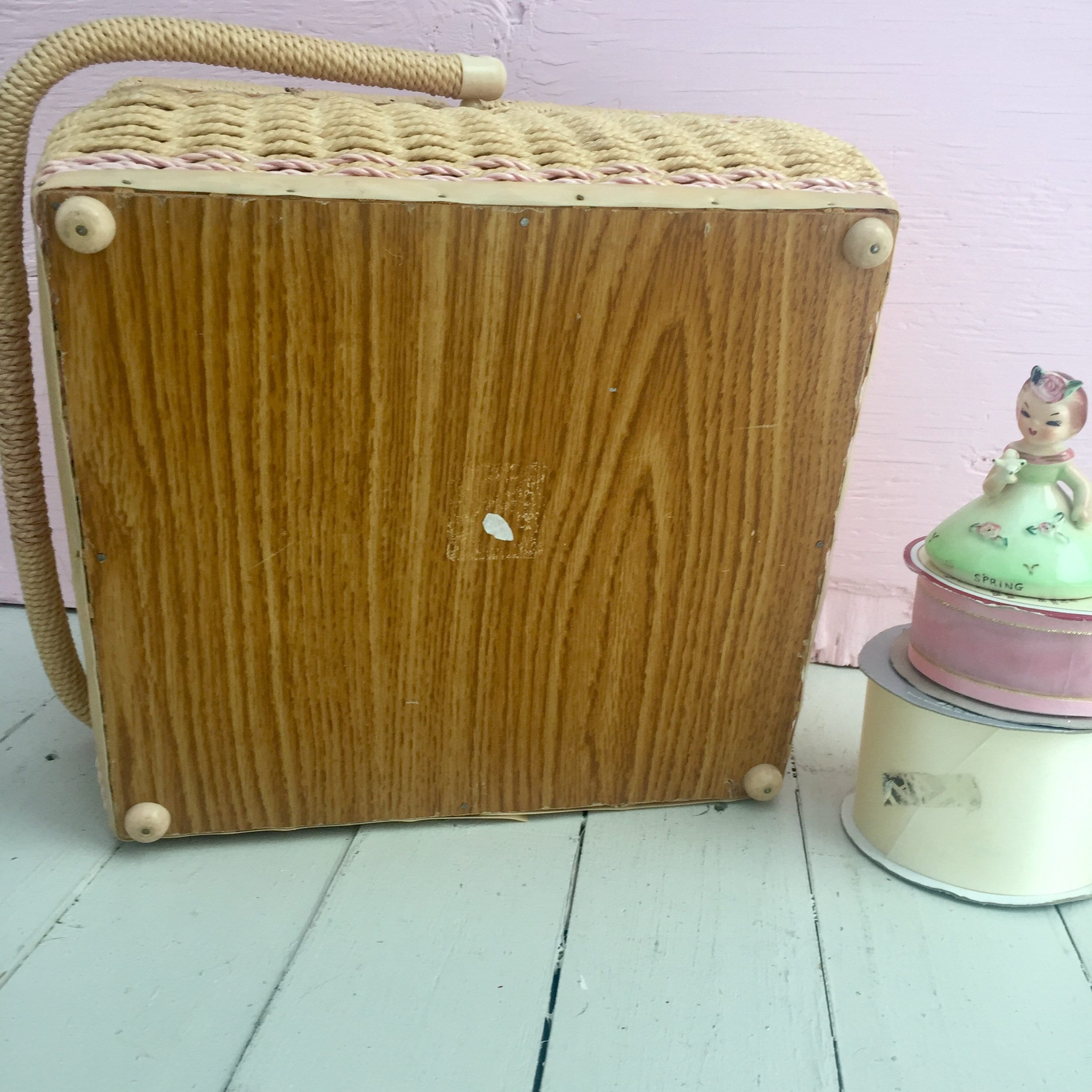 Vintage 1960s Tapestry Sewing Basket, Vintage Sewing Basket, Vintage