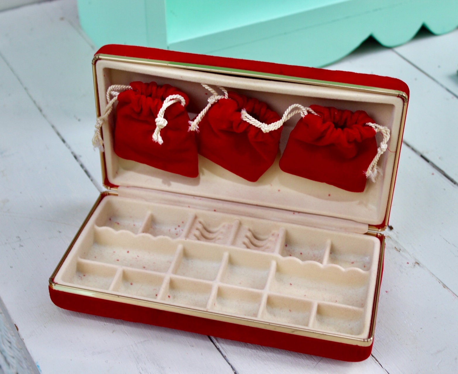 Vintage Velvet Jewelry Case, Vintage Velvet Jewelry Box, Mid Century