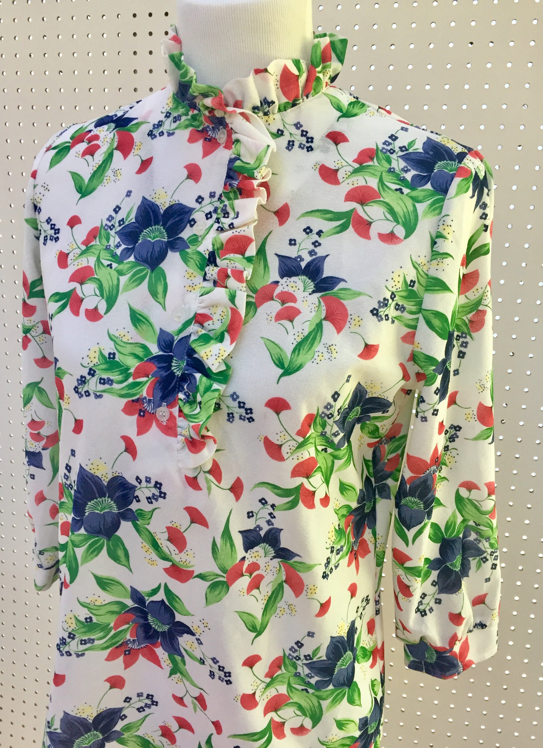 Vintage 1960s Blouse, Women's Size Medium, Vintage Floral Blouse ...