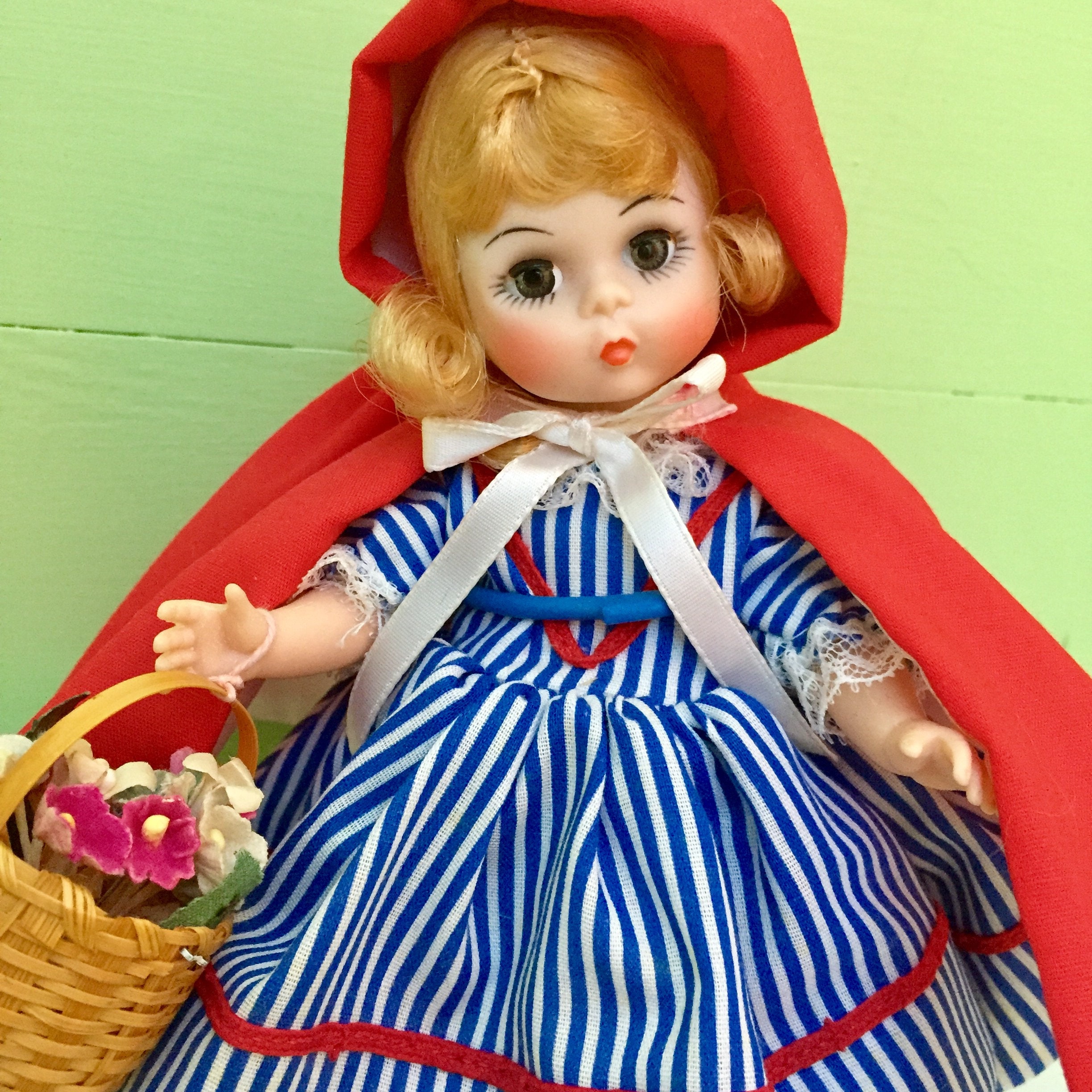 What Is The Value Of Madame Alexander Dolls Dolls Madame Alexander Sweden International