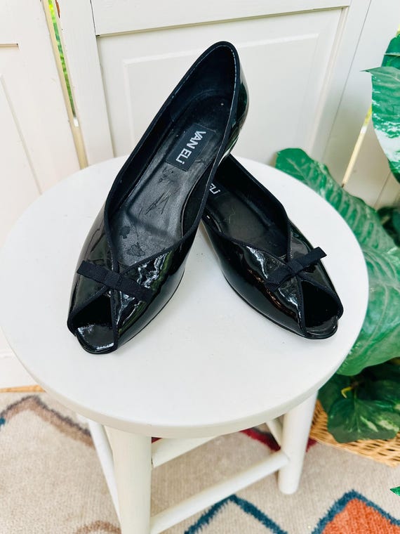 Narrow black flats sale