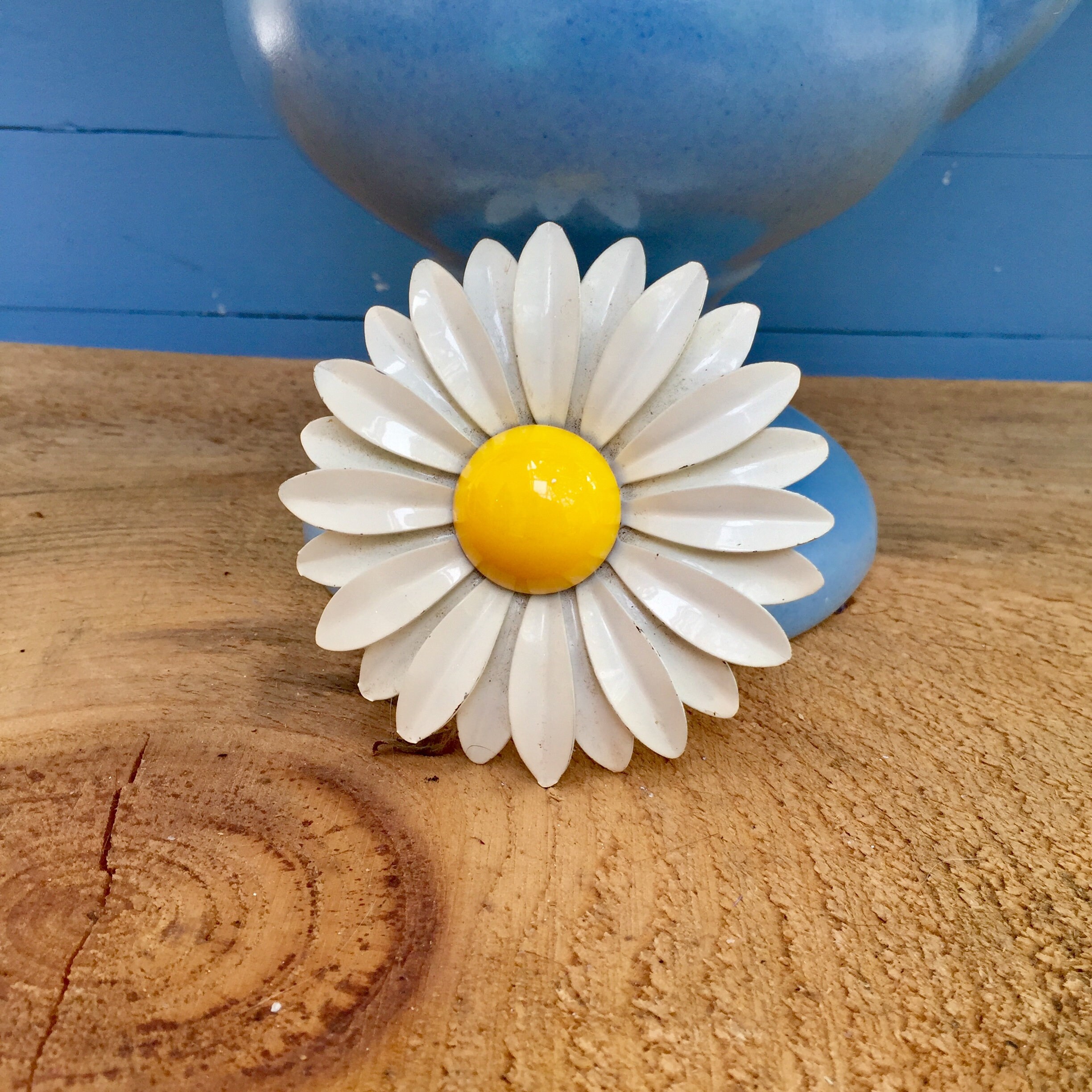 Vintage 1960s Daisy Pin, Large Flower Pin, Large Enamel Flower Pin