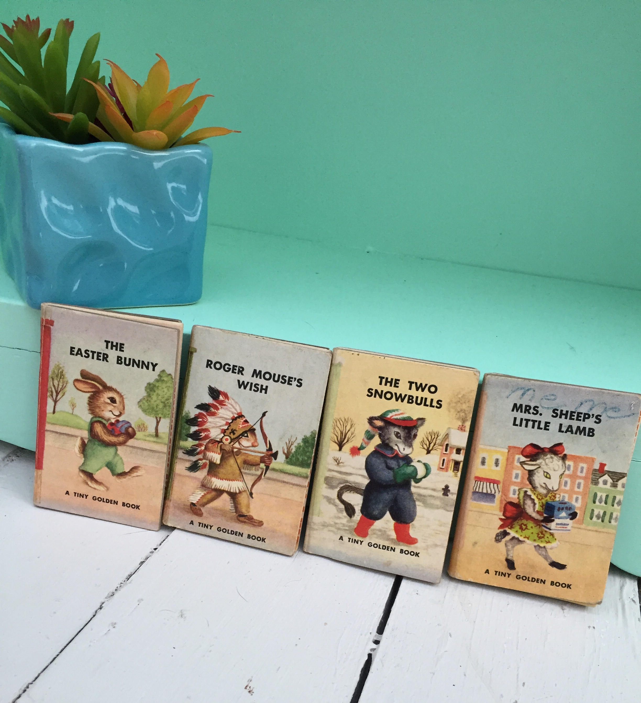 Vintage 1940s Tiny Golden Books, Set of Four, 1940s Miniature Children