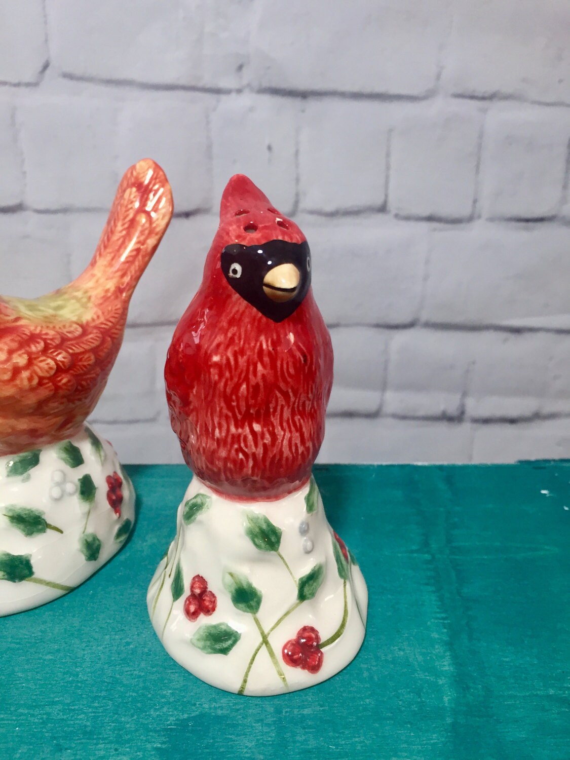 Vintage Cardinal Birds Salt and Pepper Shakers, Pfaltzgraff Salt and