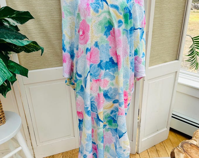 Vintage Caftan Nightgown 70s Barbizon Nightgown Pastel Colors Angel Sleeves Women's Size Small Retro Nightgown Hollywood Regency Nightgown