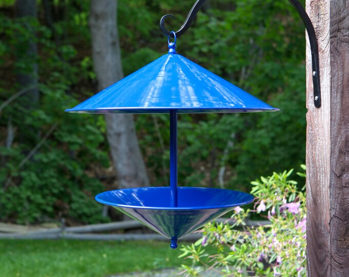 Conical Modern Bird Feeder- Blue