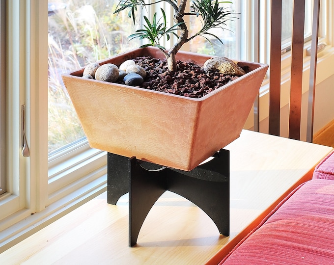 Mid-Century Modern Planter, Metal Stand with Pot, indoor/outdoor