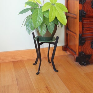 Denise 14" Modern Plant Stand Flowerpot Holder indoor/outdoor