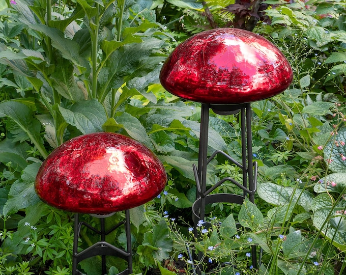 Tomato Red Garden Toadstool, Blown Crackle Glass with Wrought Iron Stand