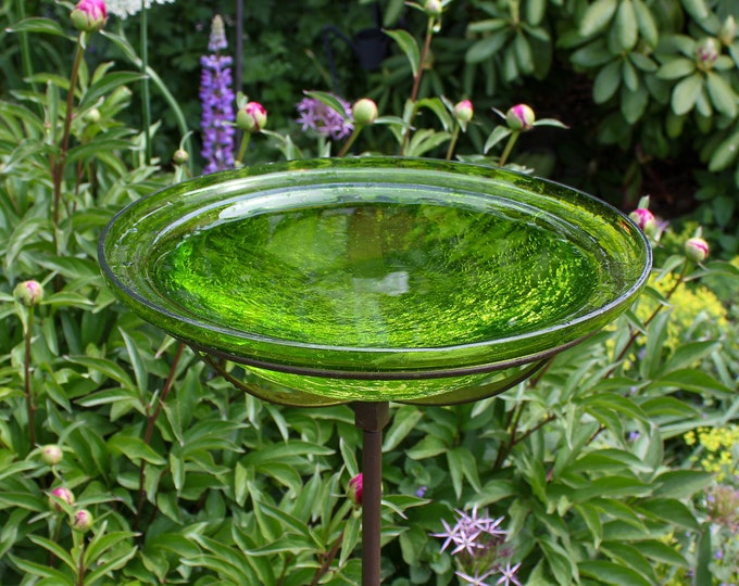 12" Fern Green Glass Birdbath with Garden Stake