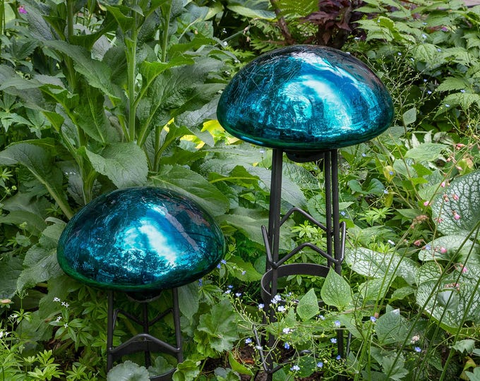 Teal Green Garden Toadstool, Blown Crackle Glass with Wrought Iron Stand