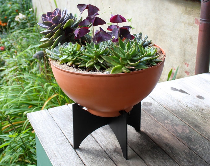 Orange Bowl Mid-Century Modern Planter, 16" indoor/outdoor