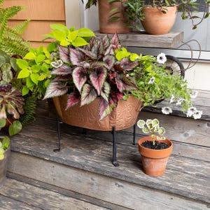 Scalloped Oval Copper Tub Planter with Folding Stand
