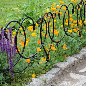 Scrollwork Border Fencing Wrought Iron- 4 Interlocking 24&quot; Sections