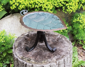 Hammered Leaf Copper Birdbath with Small Stand