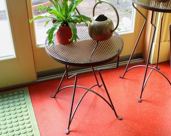 Barcelona 18"H Wrought Iron Plant Stand or Side Table