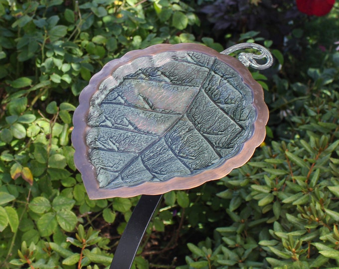 Hammered Leaf Copper Birdbath with Clamp-on Handrail Bracket