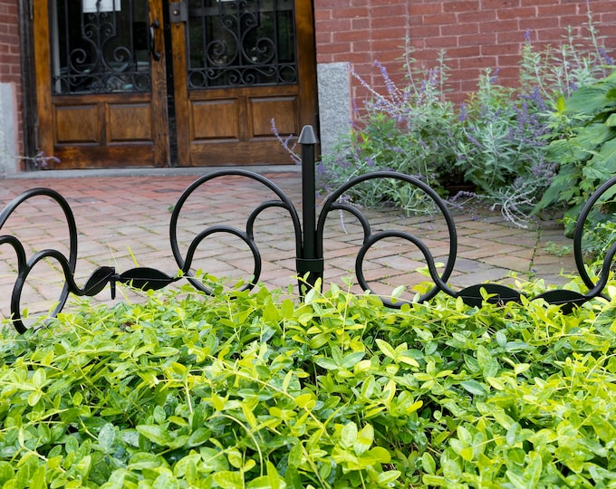 Beacon Hill Border Fencing Wrought Iron- 4 Interlocking 24" Sections