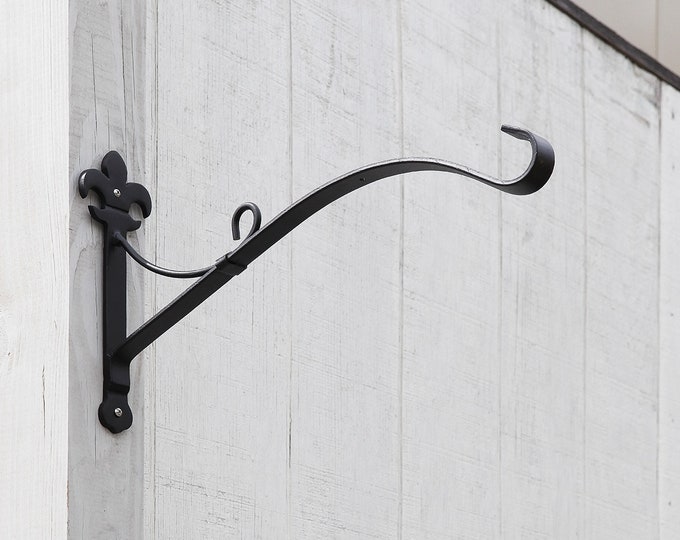 18" Fleur de Lis detail Wall Hanger Plant Bracket, Wrought Iron